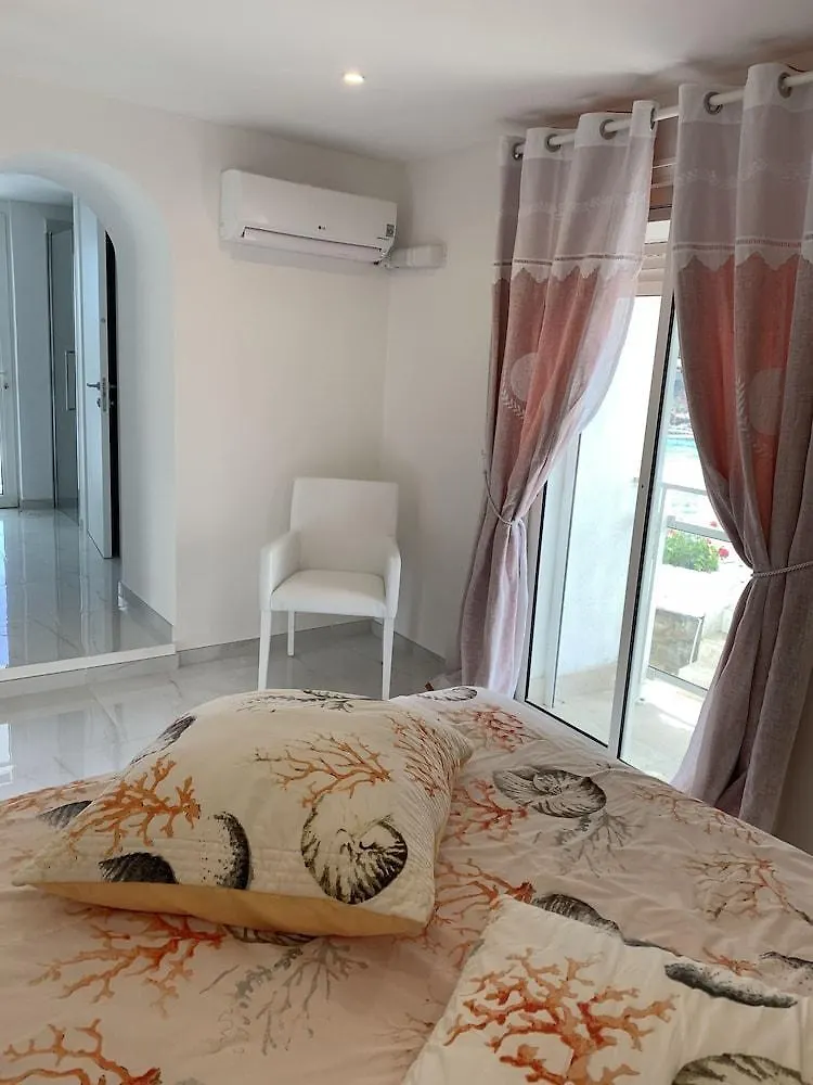 Hotel La Calanque Cavalaire-sur-Mer