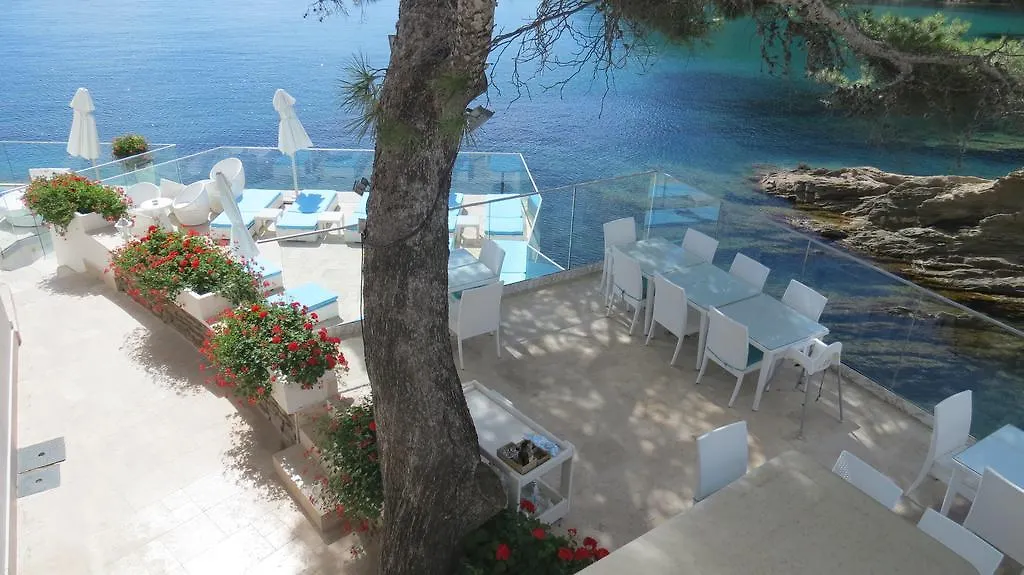 Hotel La Calanque Cavalaire-sur-Mer