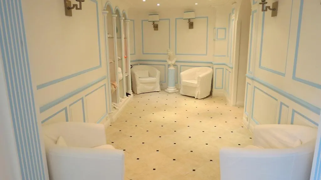 Hotel La Calanque Cavalaire-sur-Mer