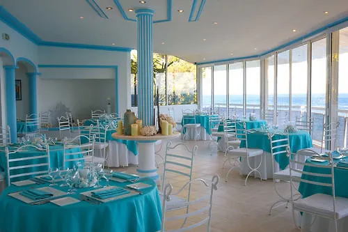 Hotel La Calanque Cavalaire-sur-Mer