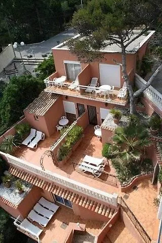Hotel La Calanque Cavalaire-sur-Mer 4*,