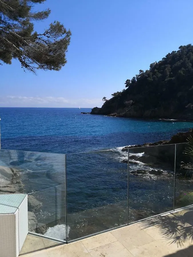 Hotel La Calanque Cavalaire-sur-Mer Francia